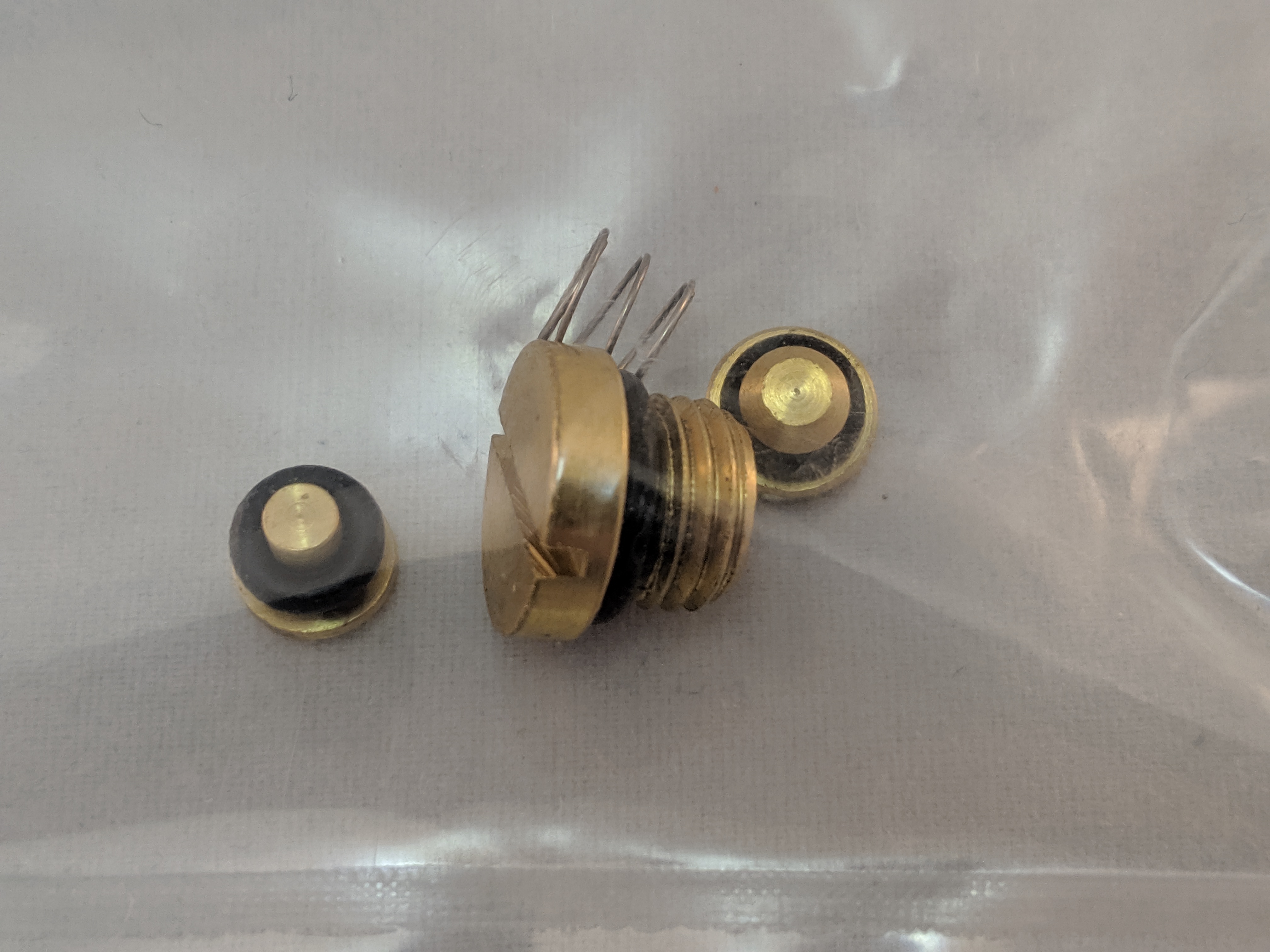 HP, XH OUTLET CHECK VALVE, SPRING, AND PLUG, BRASS