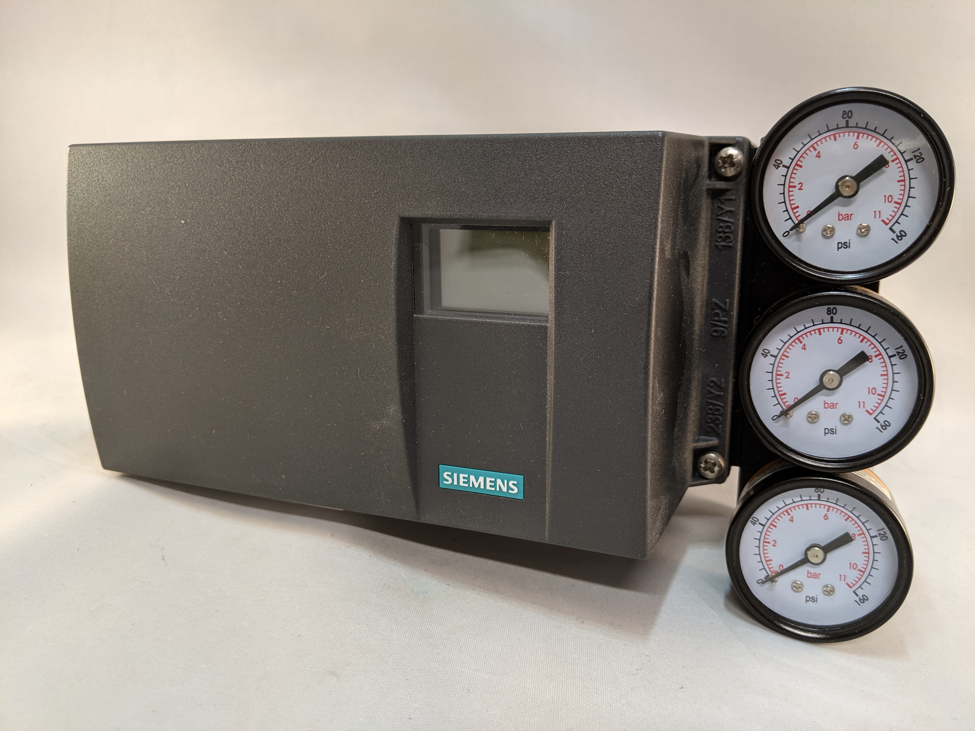 SIEMENS PS2 POSITIONER 4-20MA/HART DOUBLE ACTING W/GAUGES SIEMENS SPIFF