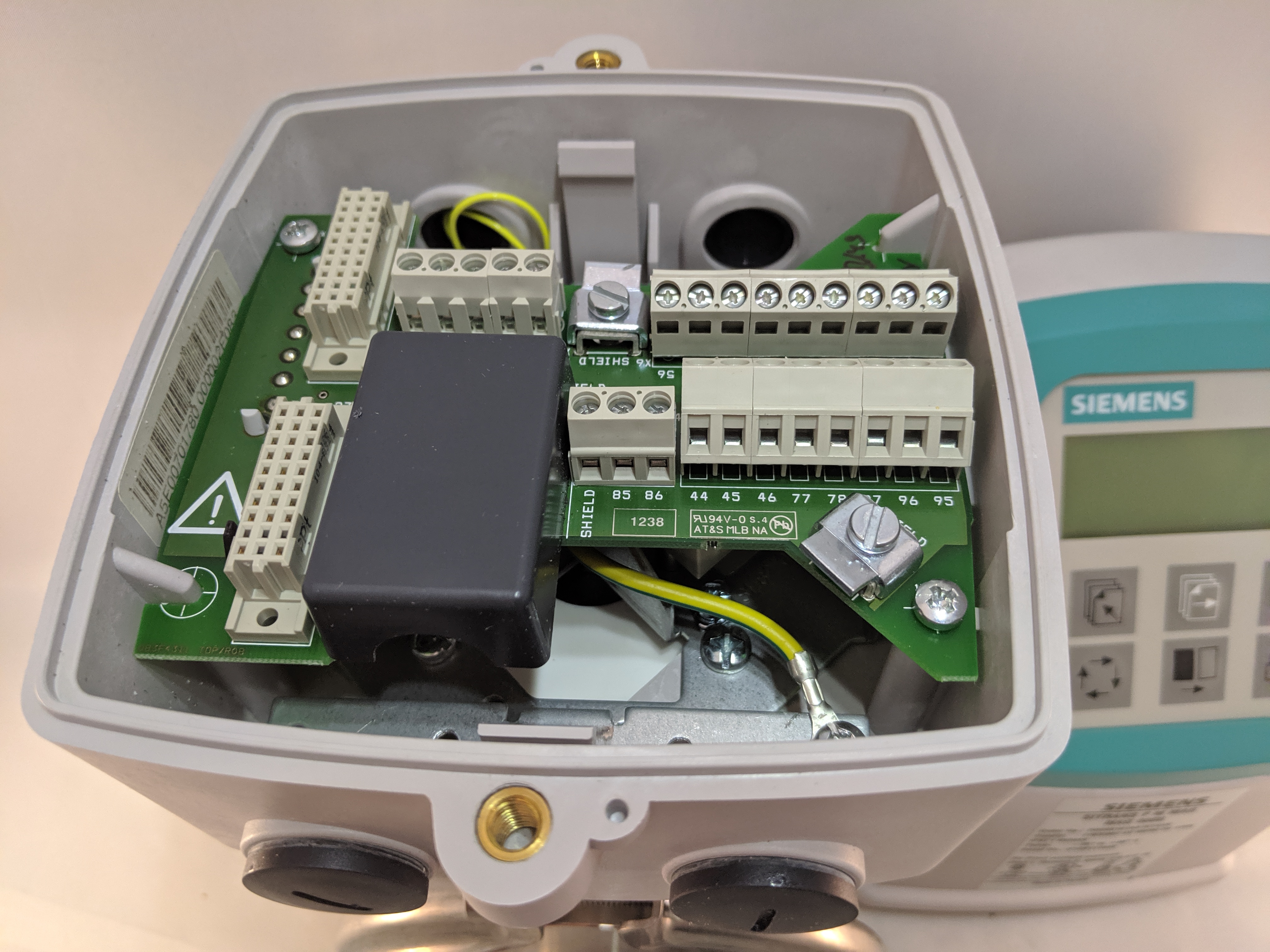 SIEMENS MAG1100 FOOD FLOWMETER 2"TRI-CLAMP W/MAG5000 XMTR SIEMENS SPIFF