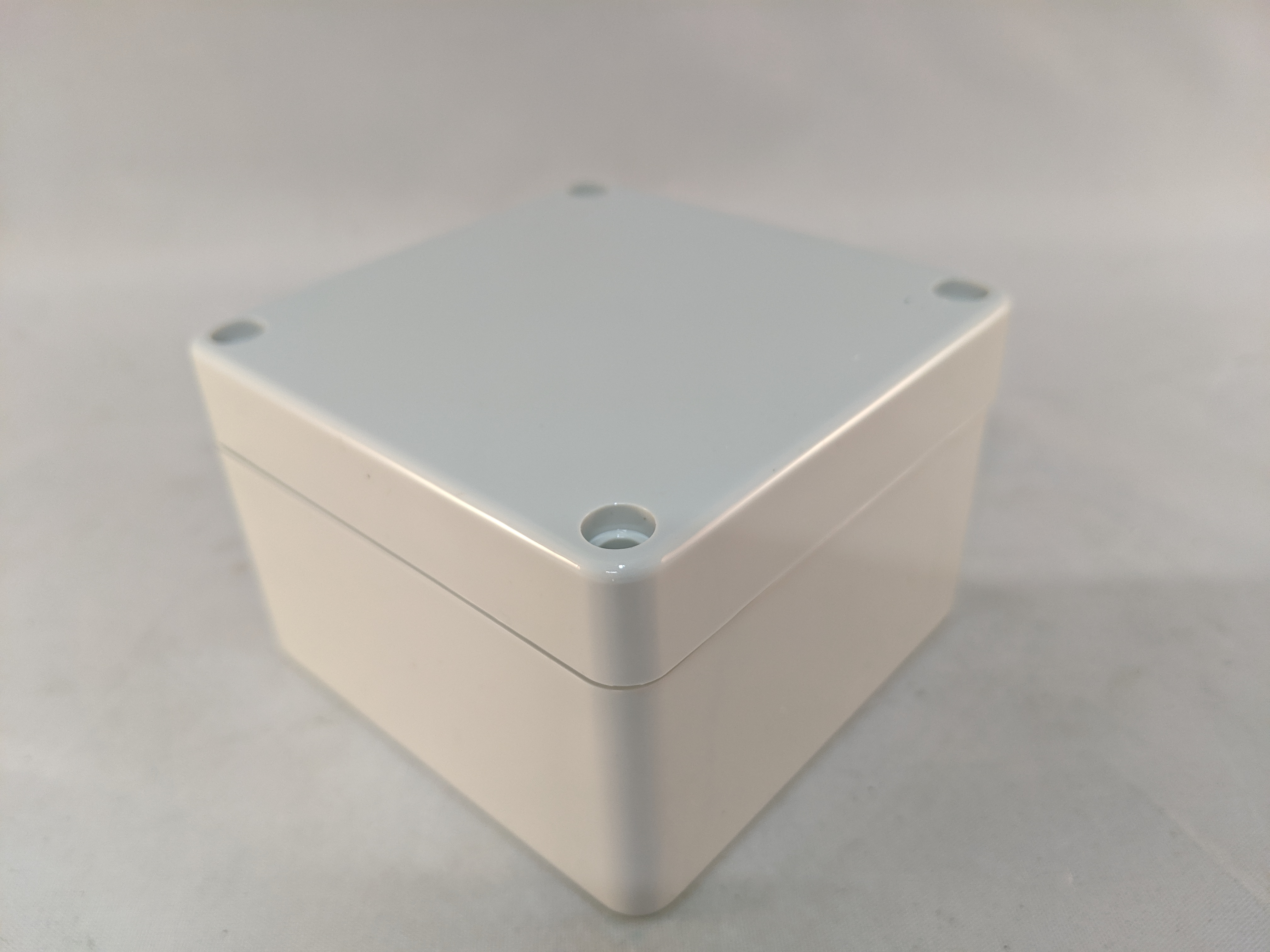 BANTAMBOX POLY ENCLOSURE 3.23X3.15X2.17" NEMA 4X OPAQUE LID