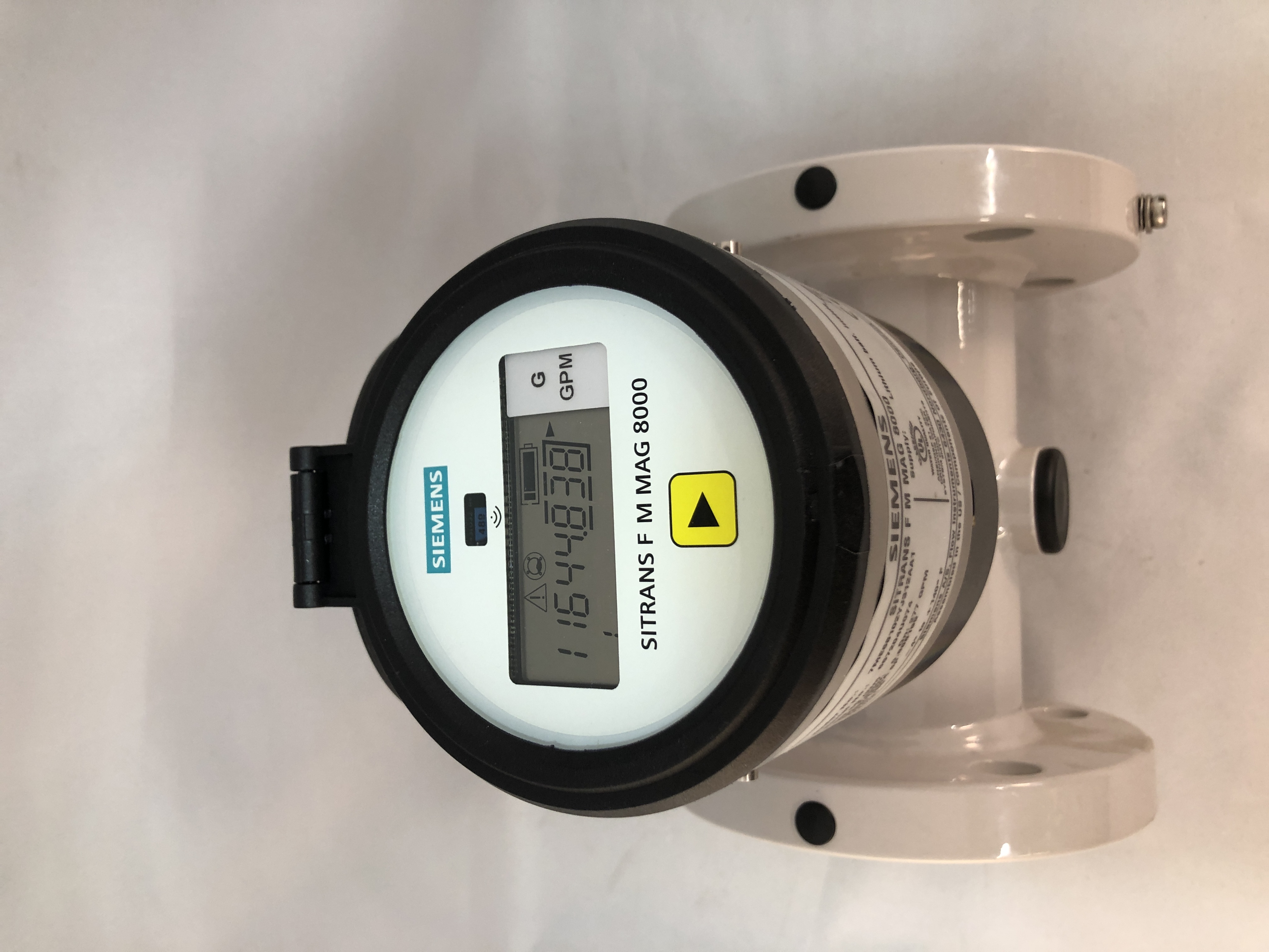 MAG8000 BATTERY POWERED MAGNETIC FLOWMETER 2" INTERNAL BATT SIEMENS, DEMO UNIT, LIGHTLY USED