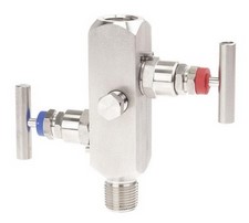 Wika IV202 Series Standard In-Line Valve, 316/316L SS, 1/2" NPTF to 1/2" NPTM, 6000 PSI