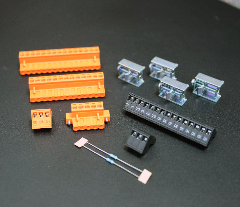 Accessory kit for XL Series Controllers with model 4 IO