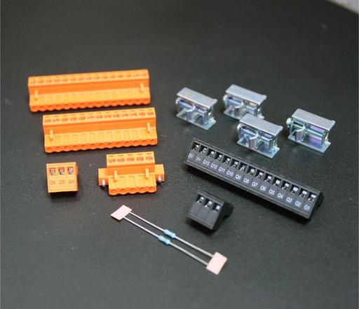 [HE-ACC104] Accessory kit for XL Series Controllers with model 4 IO